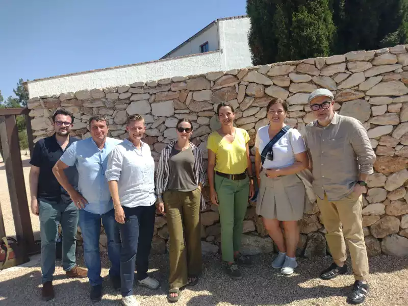 La Interprofesional del Vino de España recorre con prensa europea los viñedos del levante peninsular