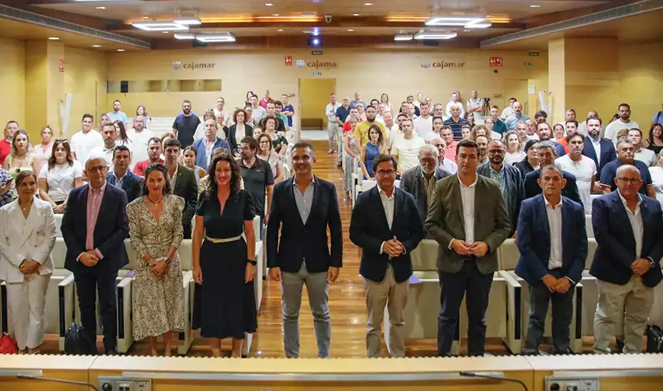 La Junta entrega en Almería ayudas por 16,5 millones para modernizar invernaderos en 261 explotaciones 